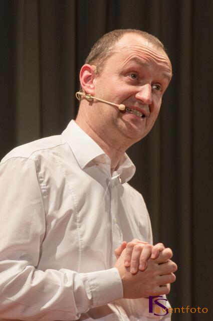 Herr und Frau Braun 2014: Programm "Tütenknaller" in der Friedberger Stadthalle