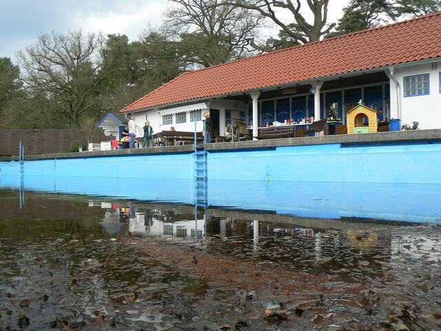 Auch das Becken muss noch gereinigt werden!