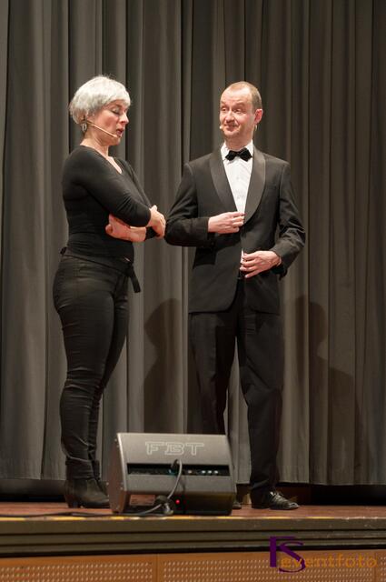 Herr und Frau Braun 2014: Programm "Tütenknaller" in der Friedberger Stadthalle