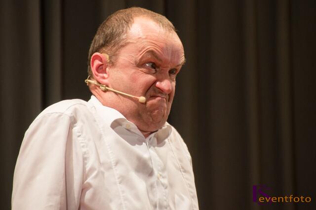 Herr und Frau Braun 2014: Programm "Tütenknaller" in der Friedberger Stadthalle