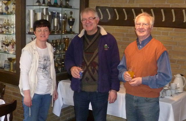 v.l.: Anne Schulze, Werner Brzuska (Mitglied im Ortsrat), Werner Huckschlag (stellv. Bürgermeister)