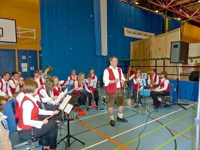 Servus Pfüat Gott und auf Wiedersehn!   http://www.youtube.com/watch?v=QdhDV5zpiJA