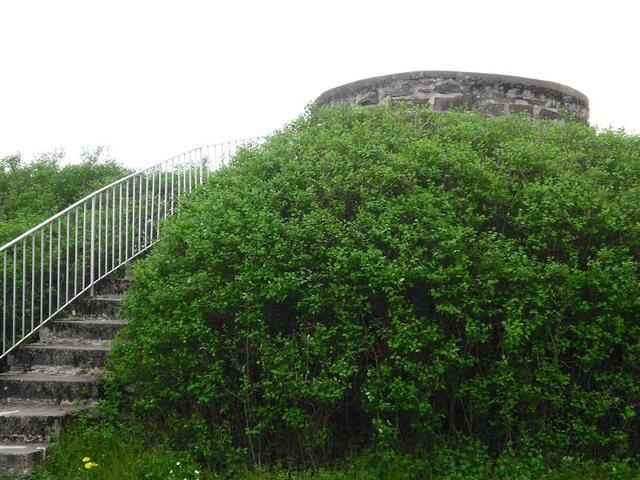 Der 1905 erbaute kleine Aussichtsturm der im 2. Weltkrieg als Flugwache diente