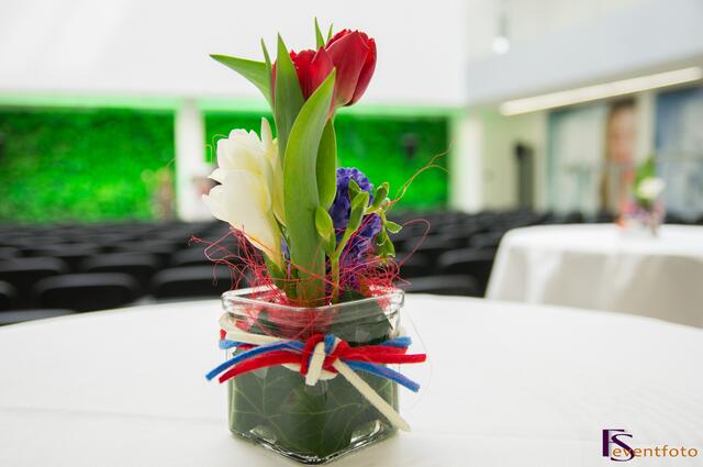 Ausgezeichnet mit dem German Design Award 2014 - Das Friedberger Finanzzentrum am Sparkassenplatz hat seit 07. April seine Pforten geöffnet
