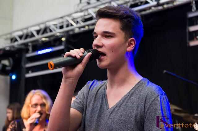 Baerenbande rockt die Friedberger Realschule bei 50-jährigen Schuljubiläum 2014
