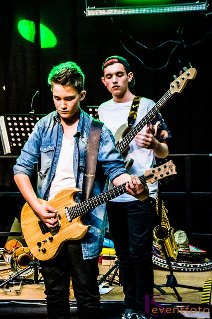 Baerenbande rockt die Friedberger Realschule bei 50-jährigen Schuljubiläum 2014