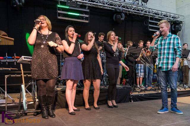 Baerenbande rockt die Friedberger Realschule bei 50-jährigen Schuljubiläum 2014