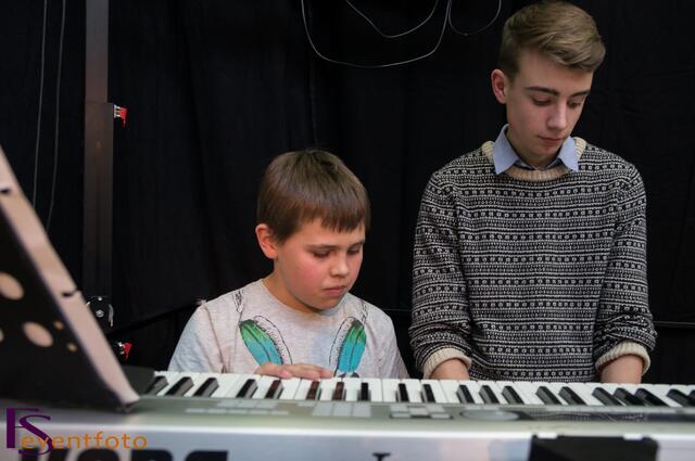 Baerenbande rockt die Friedberger Realschule bei 50-jährigen Schuljubiläum 2014
