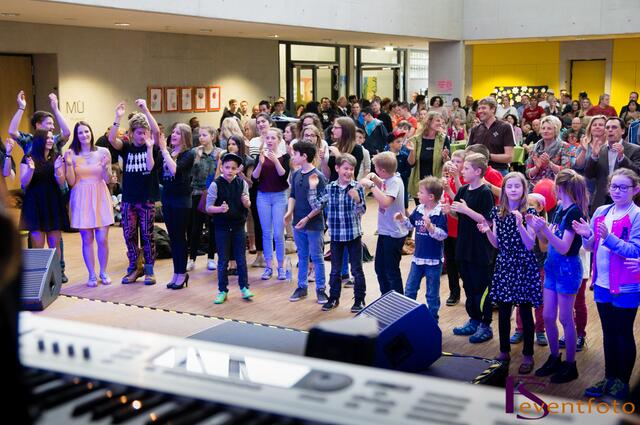 Baerenbande rockt die Friedberger Realschule bei 50-jährigen Schuljubiläum 2014