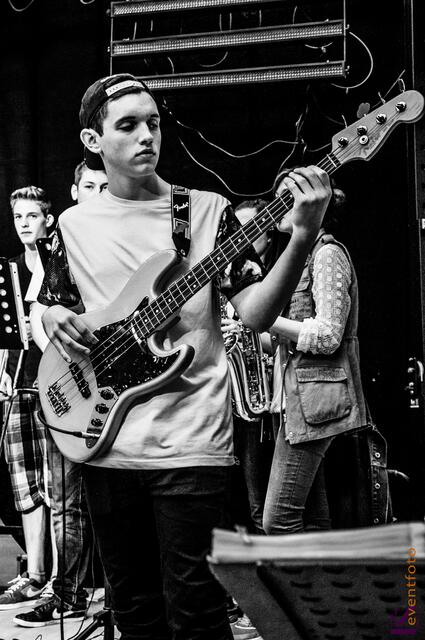 Baerenbande rockt die Friedberger Realschule bei 50-jährigen Schuljubiläum 2014