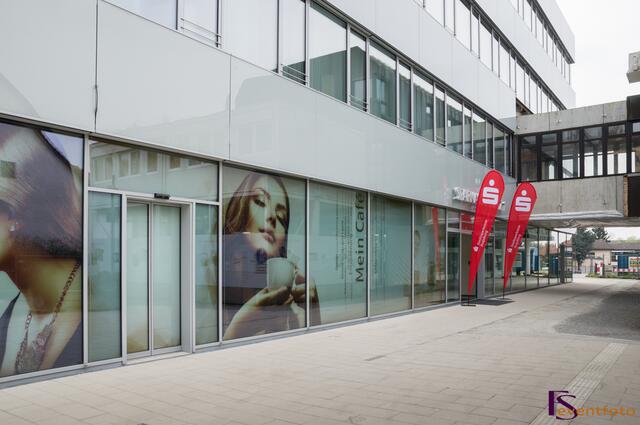 Ausgezeichnet mit dem German Design Award 2014 - Das Friedberger Finanzzentrum am Sparkassenplatz hat seit 07. April seine Pforten geöffnet