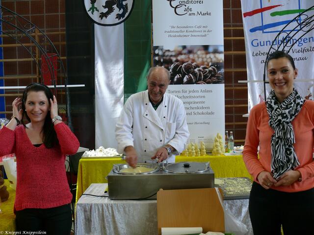 ...hier gab´s leckere Schokohasen mit freundlichem Service
