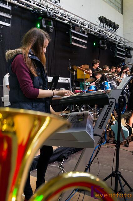 Baerenbande rockt die Friedberger Realschule bei 50-jährigen Schuljubiläum 2014