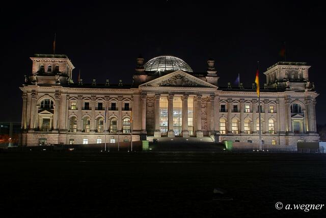 Reichstagsgebäude - Sitz des Deutschen Bundestages