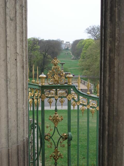 Sichtachse vom Schloss zum Ruinenberg