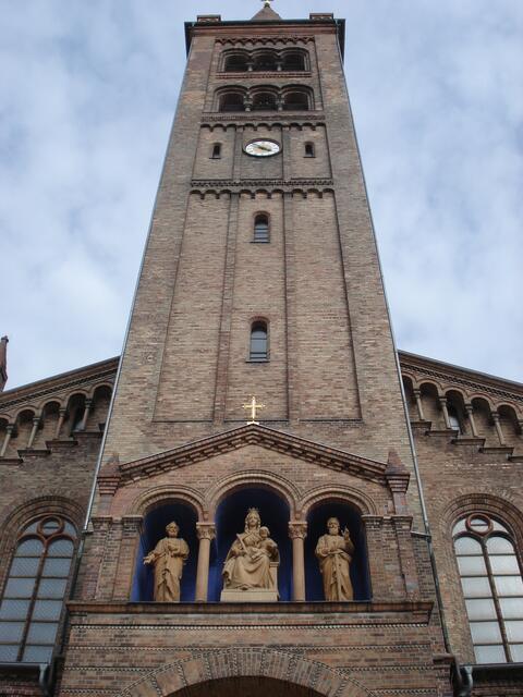 St. Peter und Paul Kirche am Rande des Holländischen Viertels in der Innenstadt