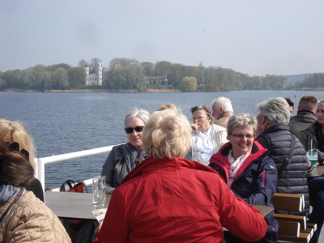Blick auf die Pfaueninsel