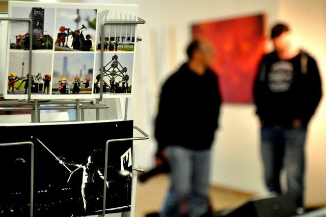 POSTKARTENEDITION LARS SCHUMACHER in der galerie city art (Clemens Galerien Solingen)