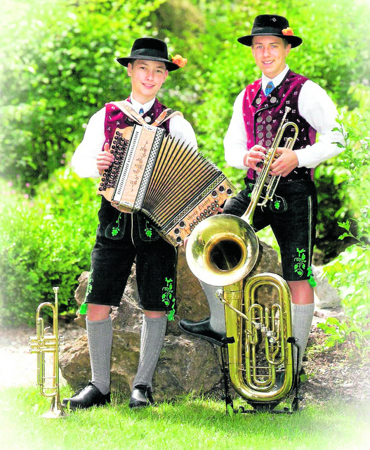 Die Jungen Oidboarischen aus Pöttmes spielen am 25. Mai im Gasthof Voglbräu in Inchenhofen auf. Mit dabei sind auch die Sommerhäusl-Musi, die Scheebrunner Danzlmusi und die Pöttmeser Trachtler.