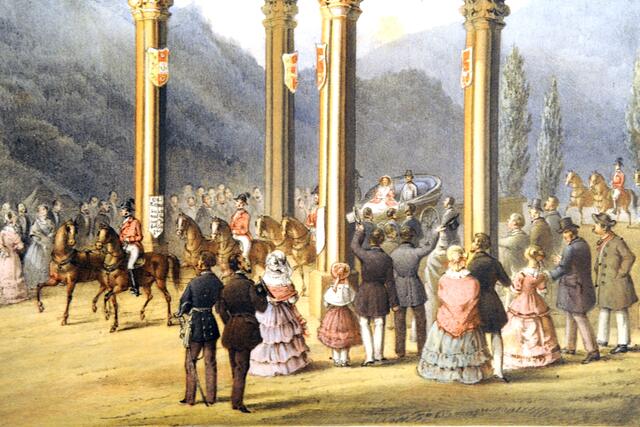 "Sisi - Fernweh einer Kaiserin" ist die Ausstellung überschrieben, die am 18. Mai im Unterwittelsbacher Wasserschloss zu sehen ist. Gezeigt werden Reiseutensilien der österreichischen Kaiserin, die das Reisen auch stets als Flucht vor dem strengen Wiener Hofzeremoniell verstand.