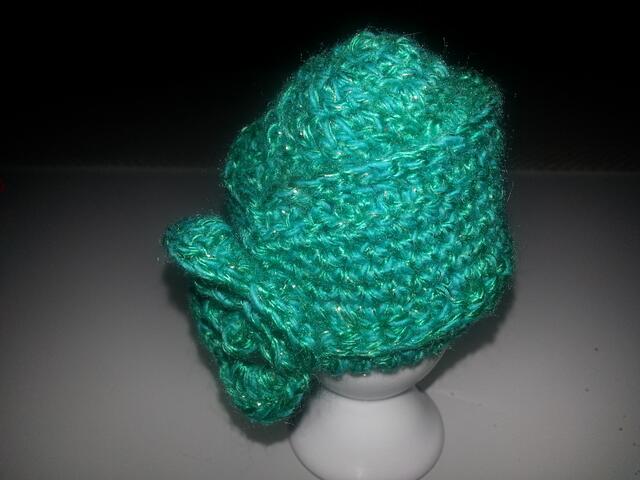 vornehmer Hut in grün