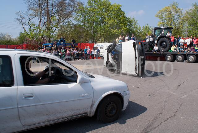 Monstertrucks - Familie René Stey zeigt große Stuntshow in Friedberg