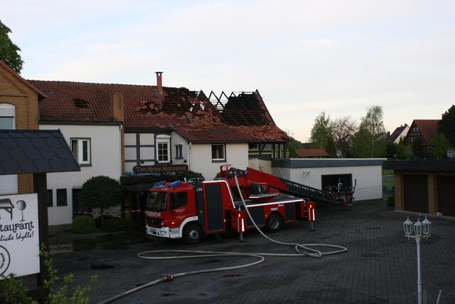 Im rechten Gebäudeteil war es zu dem Wiederaufflammen des Brandes gekommen