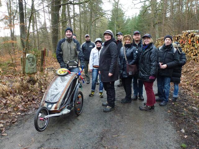 Die gut ausgebauten Wanderwege rund um den Wetzstein eignen sich für den Familienausflug, auch mit Kinderwagen!