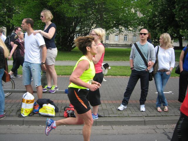 Petra Emmermann 500 m vor dem Ziel