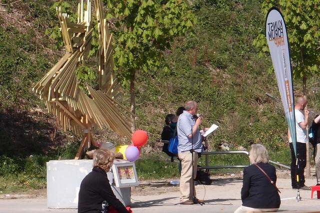 Der Poet Reitinger ist extra aus dem Umland angereist