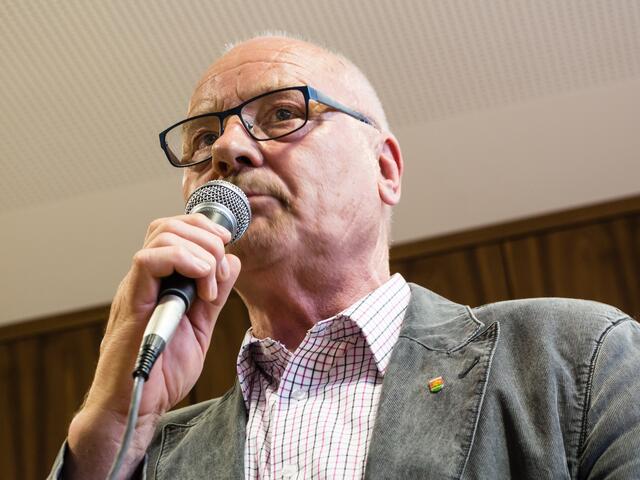 Klaus-Dieter Meyer (Seniorenbeirat) beschließt die überaus gelungene Veranstaltung