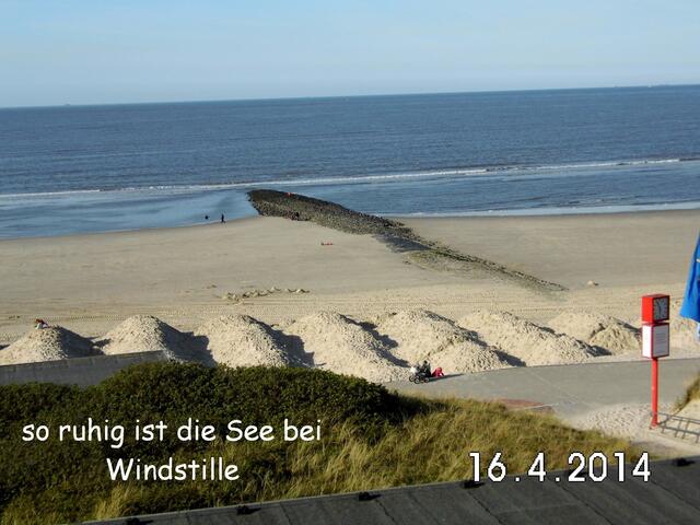 ruhige See bei Windstille