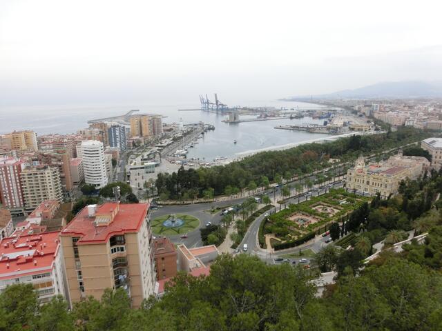 ...Blick auf Malaga ...