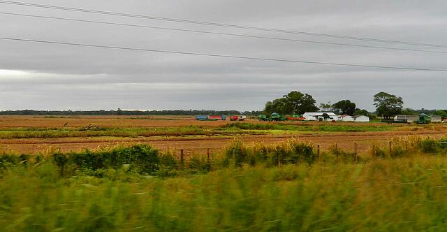 Typische kleine Farm an der Strasse
