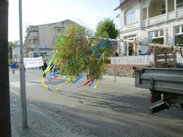 Maiumzug in Sellin