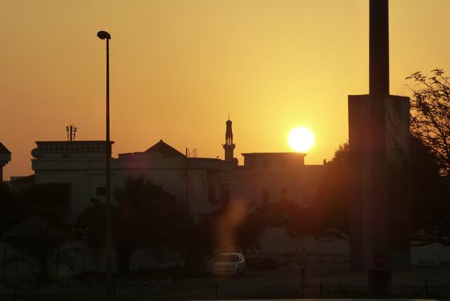 Heimfahrt zum Hotel bei Sonnenuntergang