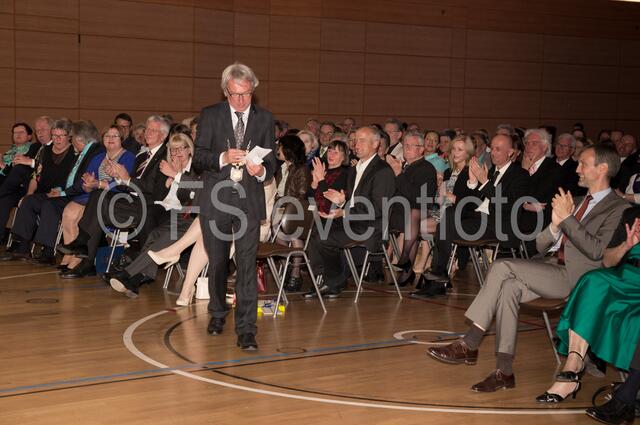 "Ich bin dann mal weg!" - Nach 12 Jahren Amtszeit als Bürgermeister für Friedberg verabschiedet sich Dr. Peter Bergmair als Friedbergs Rathaus-Chef.