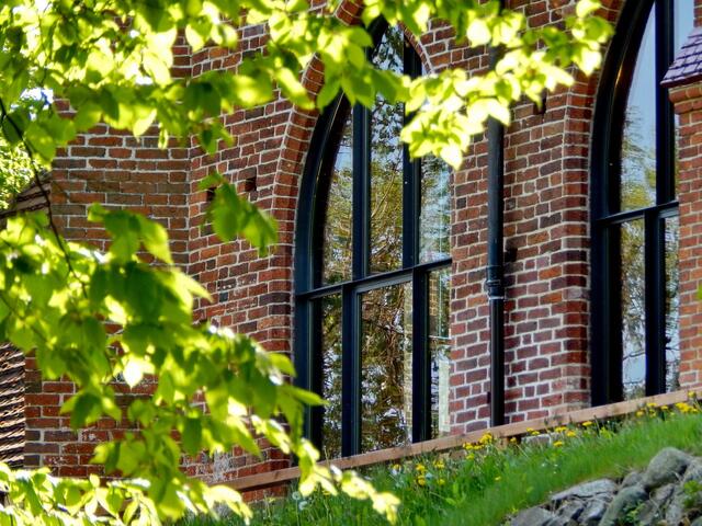 ein Blick hinauf zum Kloster