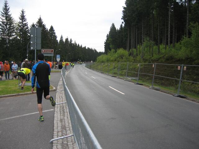 Rennsteig Lauf: Die Startblöcke sind noch leer