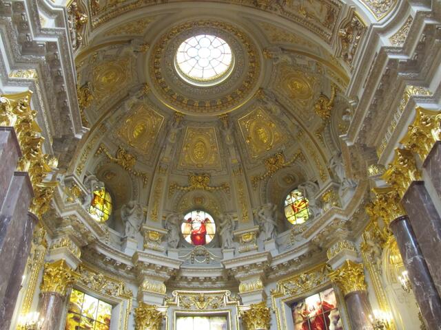 Deckenkuppel vom Dom.