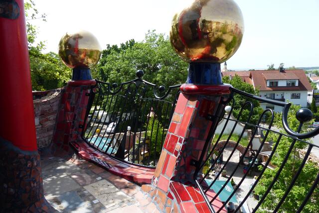 Schieflage der "Knospe" sichtbar