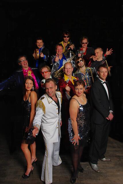 Die Augsburger Presley Family sorgt am 31. Mai ab 19.00 Uhr für Glanz und Glamour