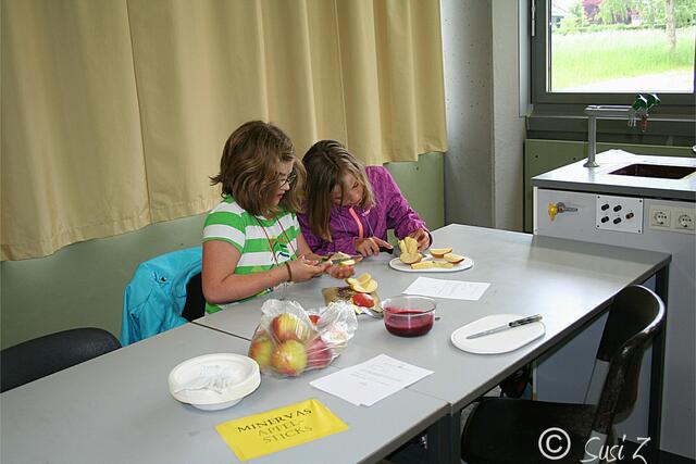 Im Kochworkshop wurden verschiedene römische Speisen zubereitet