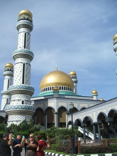 Jame’Asr Hassanal Bulkiah Moschee