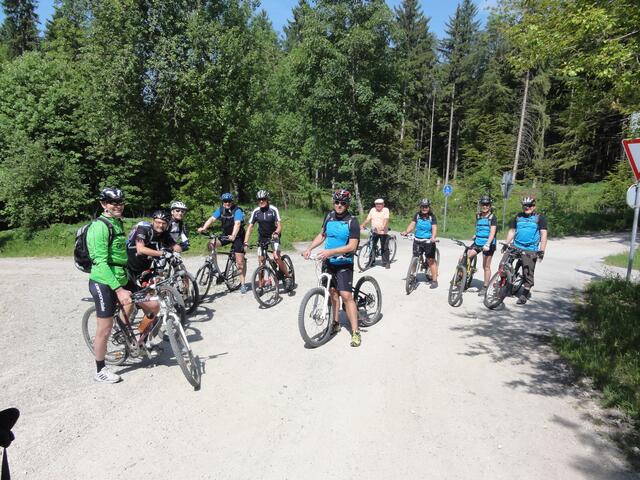 Die Radtour der Abteilung Alpin des TSV Gersthofen führt am 25.05.2014 in viele romatische Ecken des Naturparks "Westliche Wälder", hier in der Nähe von Aystetten!