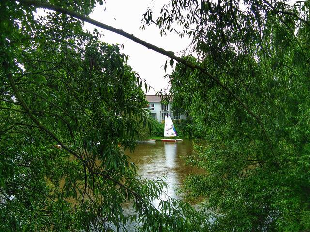 Marburger Hafenfest - Die Flotte liegt wegen Regenwetter noch vor Anker. | Foto: KDH / SDS Marburg