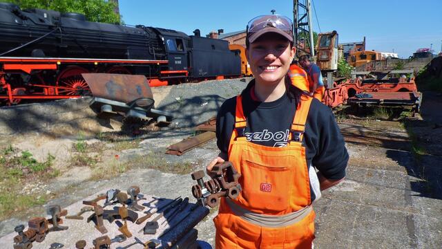Eisenbahnfest im Traditionsbahnbetriebswerk Staßfurt e.V - 31.5.2014 ! - Sie hat das bebaut !