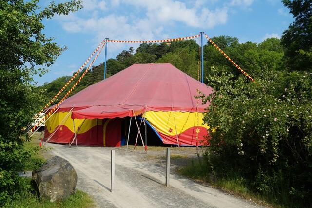 In der "Königsquellenpark-Arena" zu Füssen von Schloß Friedrichstein