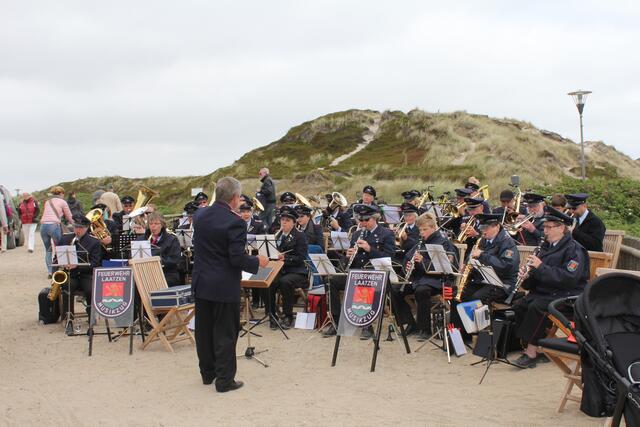 Konzert vor der Sansibar in Rantum auf Sylt