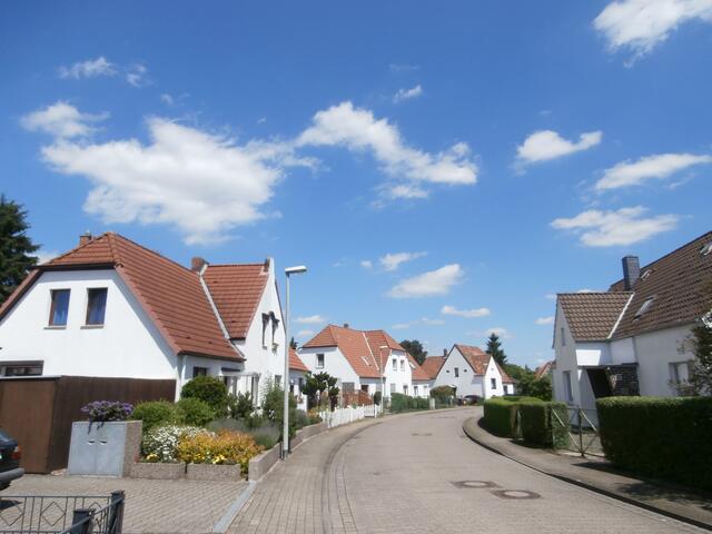 Straße Kleine Heide, sehr schönes Straßenbild, hier stimmen auch noch die alten Strukturen.